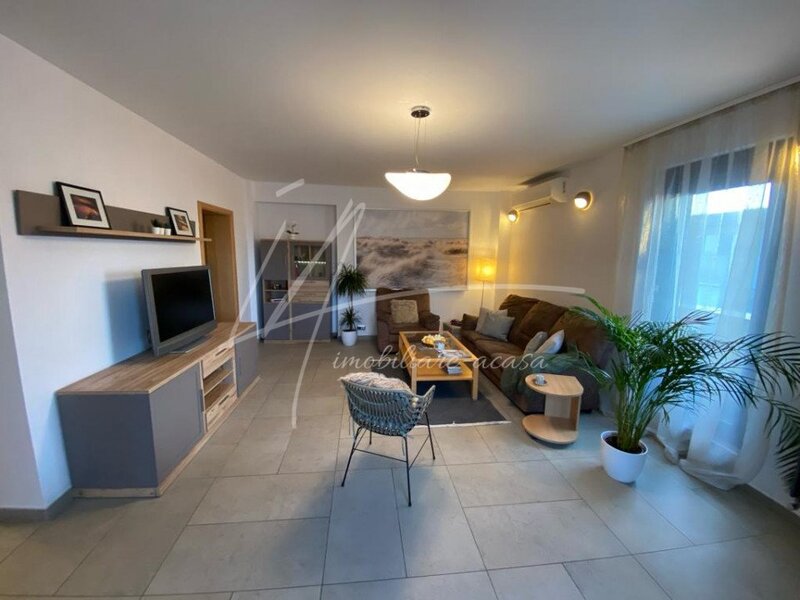 Prelungirea Ghencea 281, apartament spatios cu 6 camere, 192 mp utili.